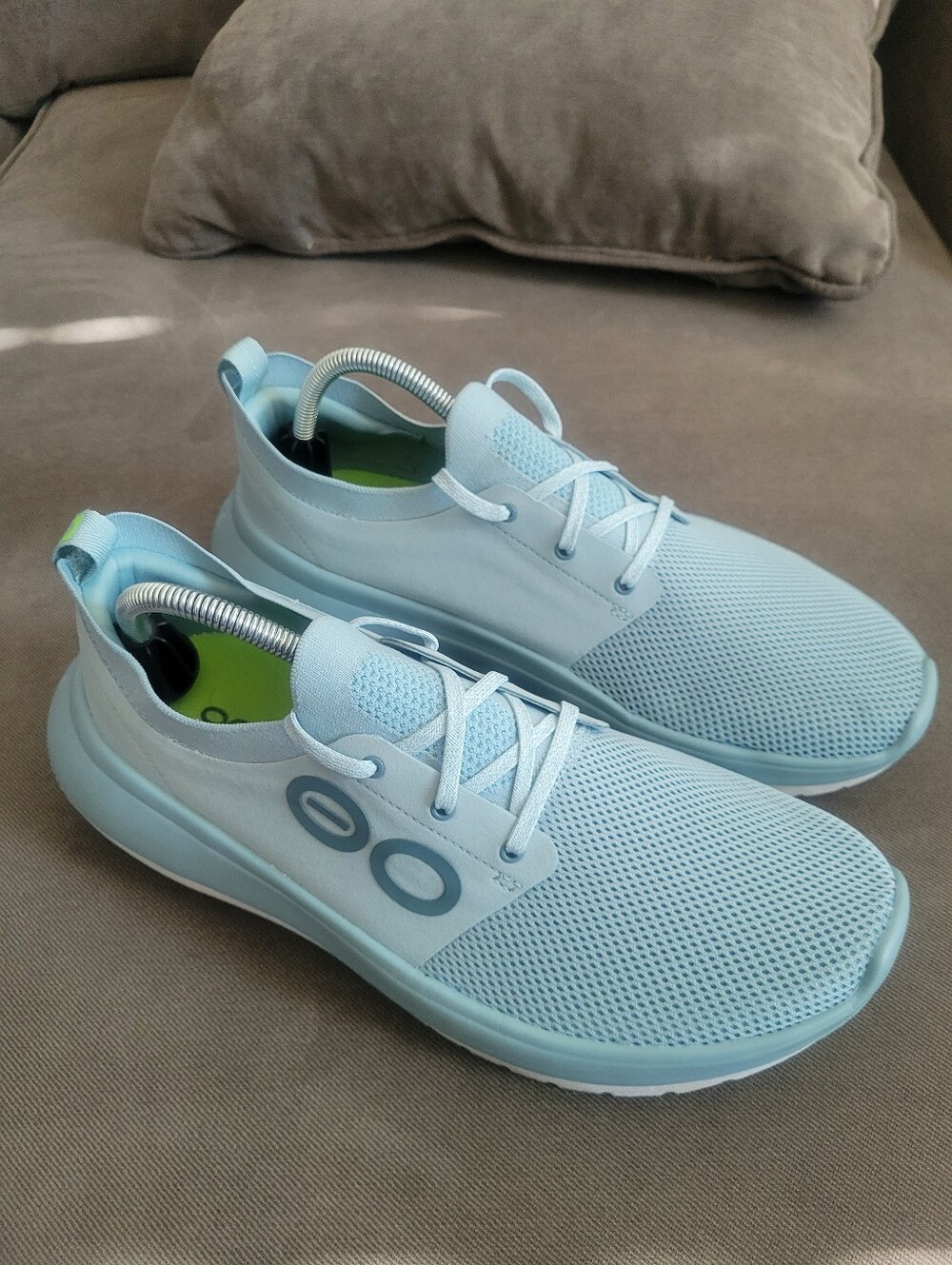 OOFOS OOmg Sport Low Men’s Size 10.5 Green White Recovery Shoes Sneakers